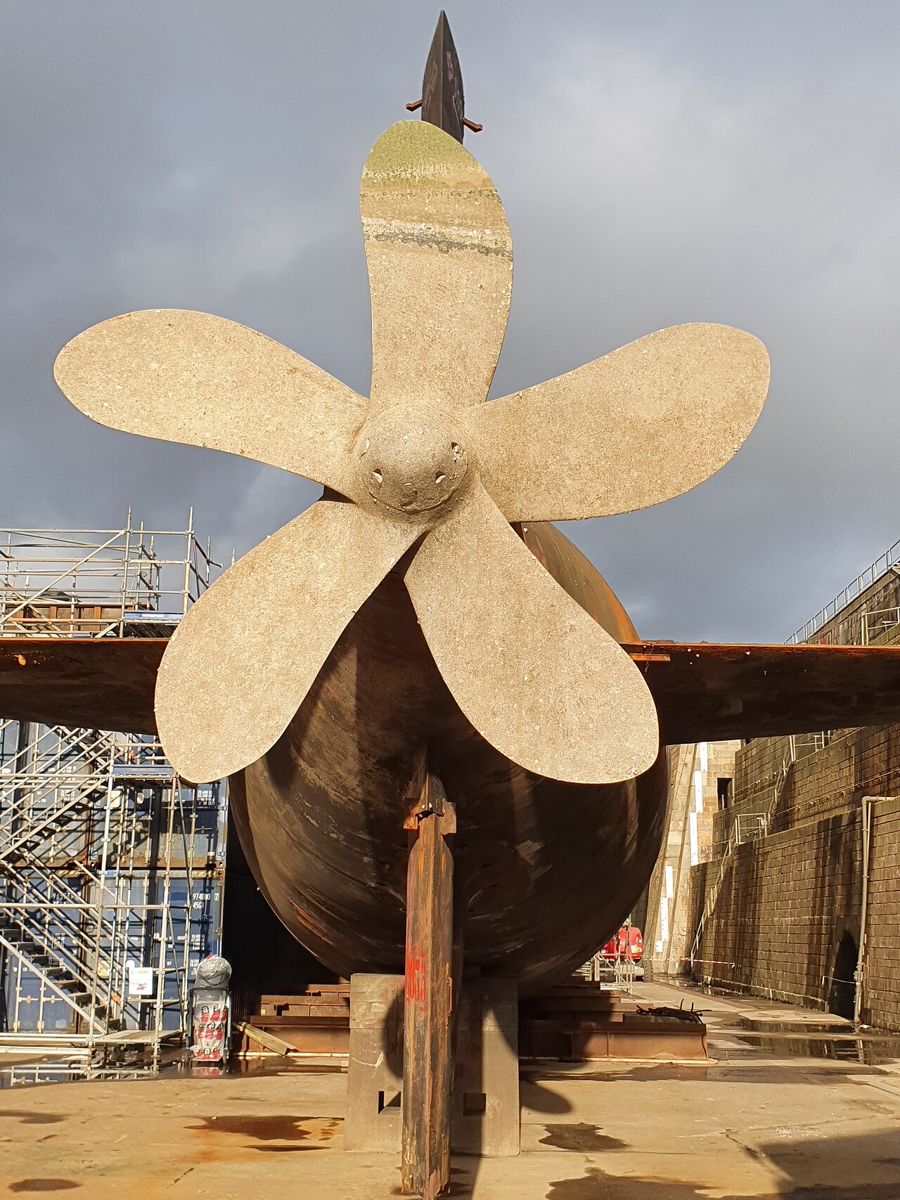 Sous-marin Agosta (Q739) 04.jpg